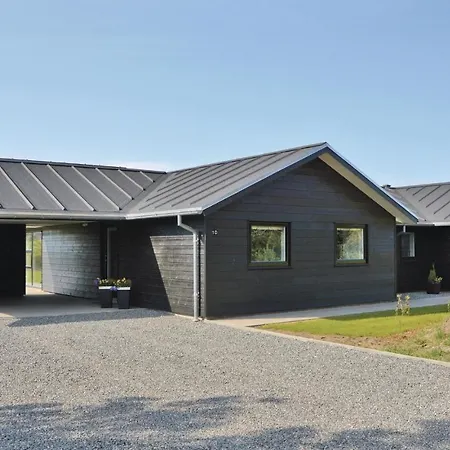 Feriehus Holiday 18 *